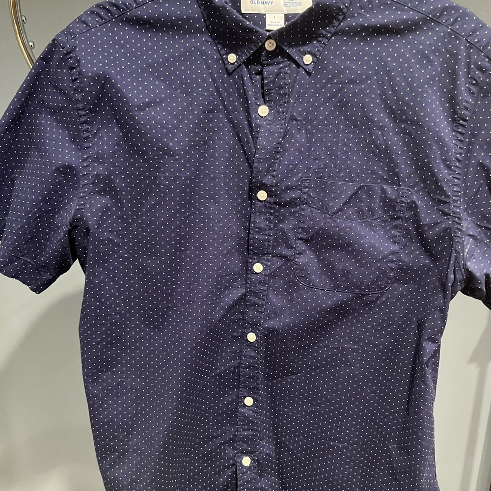 Mens Old Navy large dark blue with fine dot pattern, short sleeve
